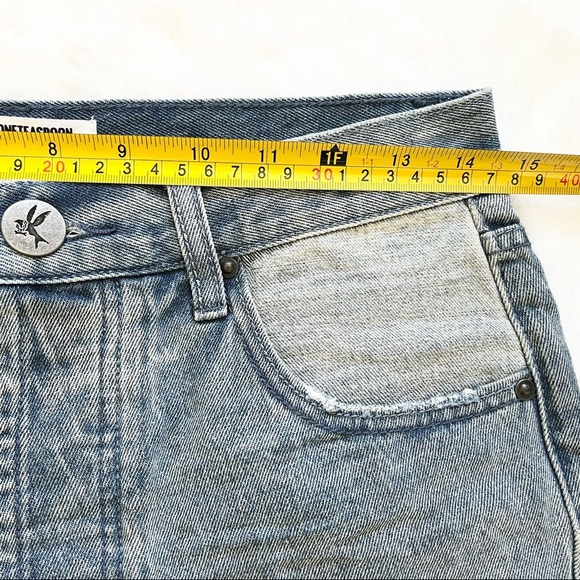 ONE X ONE TEASPOON BUTTON FLY SHORTS SIZE 24 Festival Rodeo Trendy High Rise - Picture 6 of 8